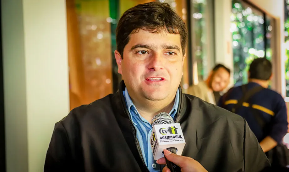 Farra com dinheiro público, Valdir Junior pode ser condenado, de acordo com MPE