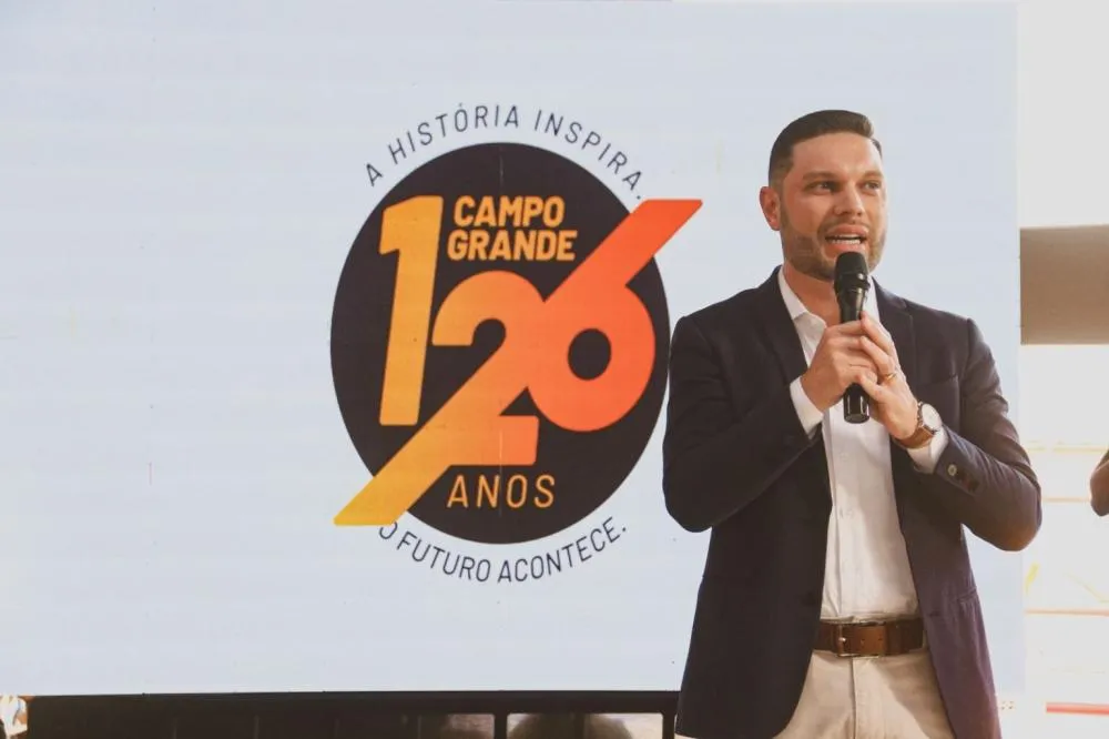 Secretário Educação Lucas Bittencourt e prefeita Adriane Lopes entregaram Emei São Conrado após 15 anos de espera